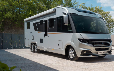 Adria Supersonic I: viajar en una autocaravana de lujo (más de 160.000 euros)