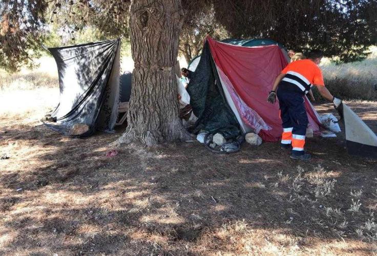 acampada ilegal en la zona de sa joveria en ibiza - vicente velasco correduria de seguros