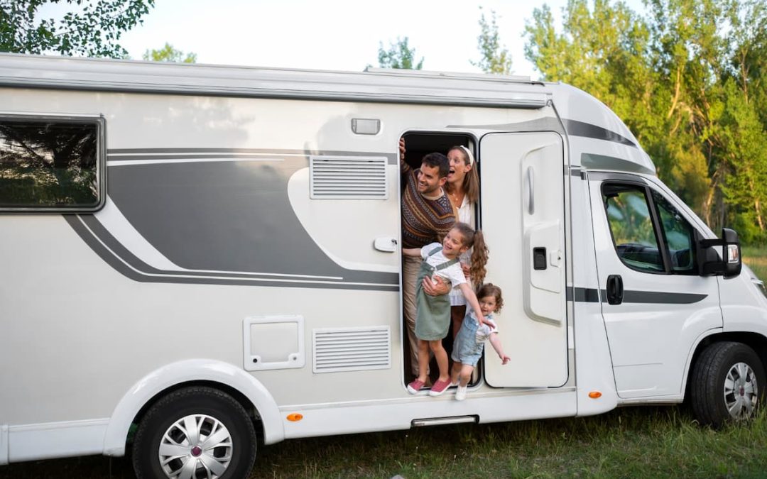 Turismo rural en las alturas: 10 campings con cabañas en los árboles